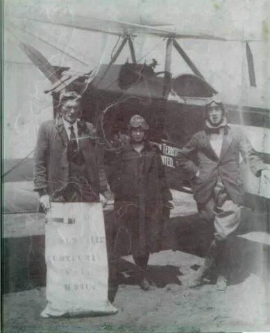 Qantas and Aussie Post Centenary Flight Takes Off