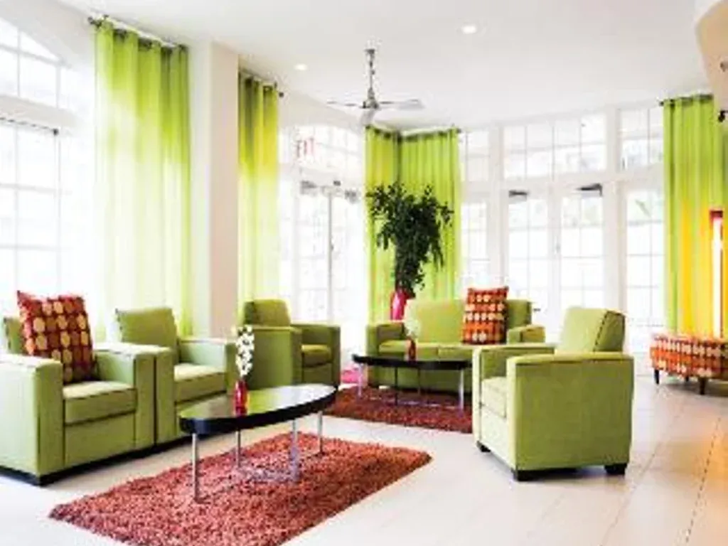 Coconut Waikiki Hotel