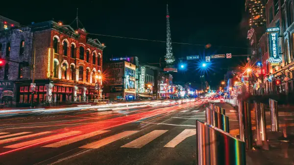 Auckland to Nashville, Tennessee (USA) from $1244 Return on United Airlines / American Airlines - from Auckland promotional image