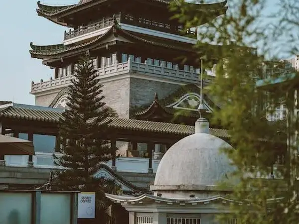Auckland to Guangzhou, China from $731 Return (via Beijing/Shanghai on Air China/China Eastern) [Jan-Jun] - from Auckland promotional image