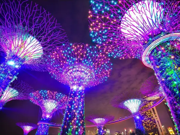 Featured deal: Singapore from NZ: Christchurch from $1027, Hamilton $1169, Auckland $1190, Wellington $1257 & more return - Hero image